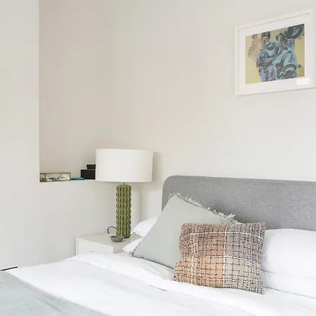 Beautiful Centrally Located Large Studio Apartment London Exterior photo